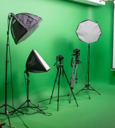 Greenscreen and film equipment